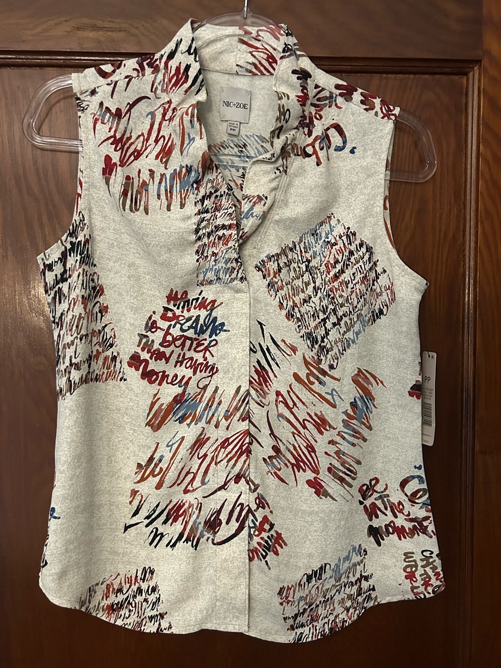 NWT Nic + Zoe Scattered Letters Tan Sleeveless Graffiti Blouse XS 0-2 Petite PP
